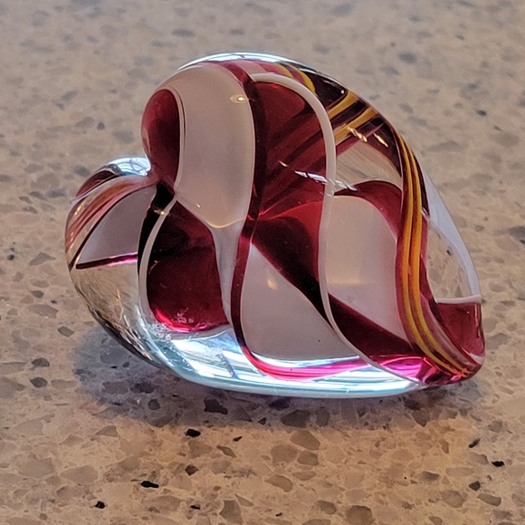Art Glass Heart Paperweight with Red and White Swirls Heart. - Picture 2 of 12